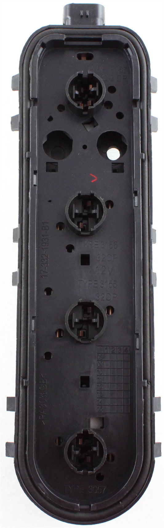 VENTURE 97-05 TAIL LAMP CONNECTOR PLATE, RH