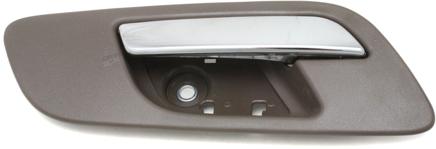SILVERADO/SIERRA 1500 07-13 / 2500 HD/3500 HD 07-14 FRONT INTERIOR DOOR HANDLE LH, Chrme Lvr and Brwn Hsg., w/o Hole, Excludes 2007 Classic