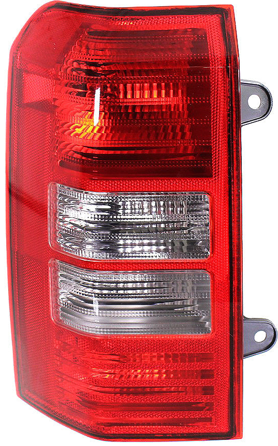 PATRIOT 08-17 TAIL LAMP LH, Assembly